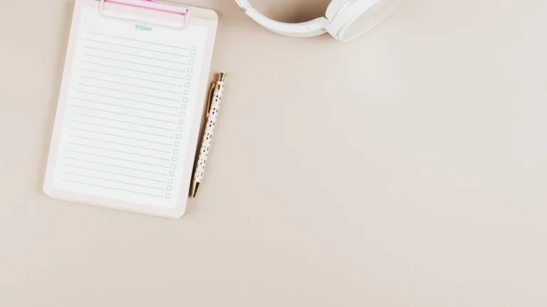 Checklist de cierre de día para desconectar de verdad