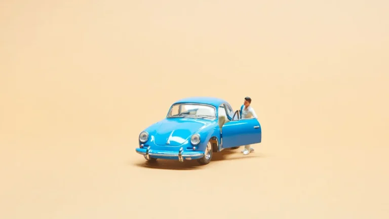 Miniaturas que hacen clic diseño y psicología