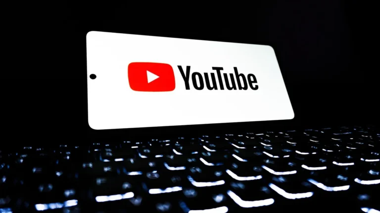 Algoritmo de YouTube 2026 qué favorece ahora