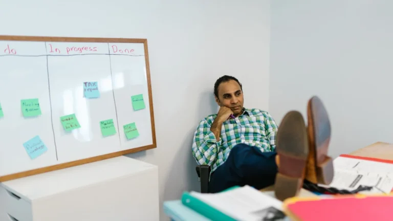 Cómo delegar tareas repetitivas a Claude